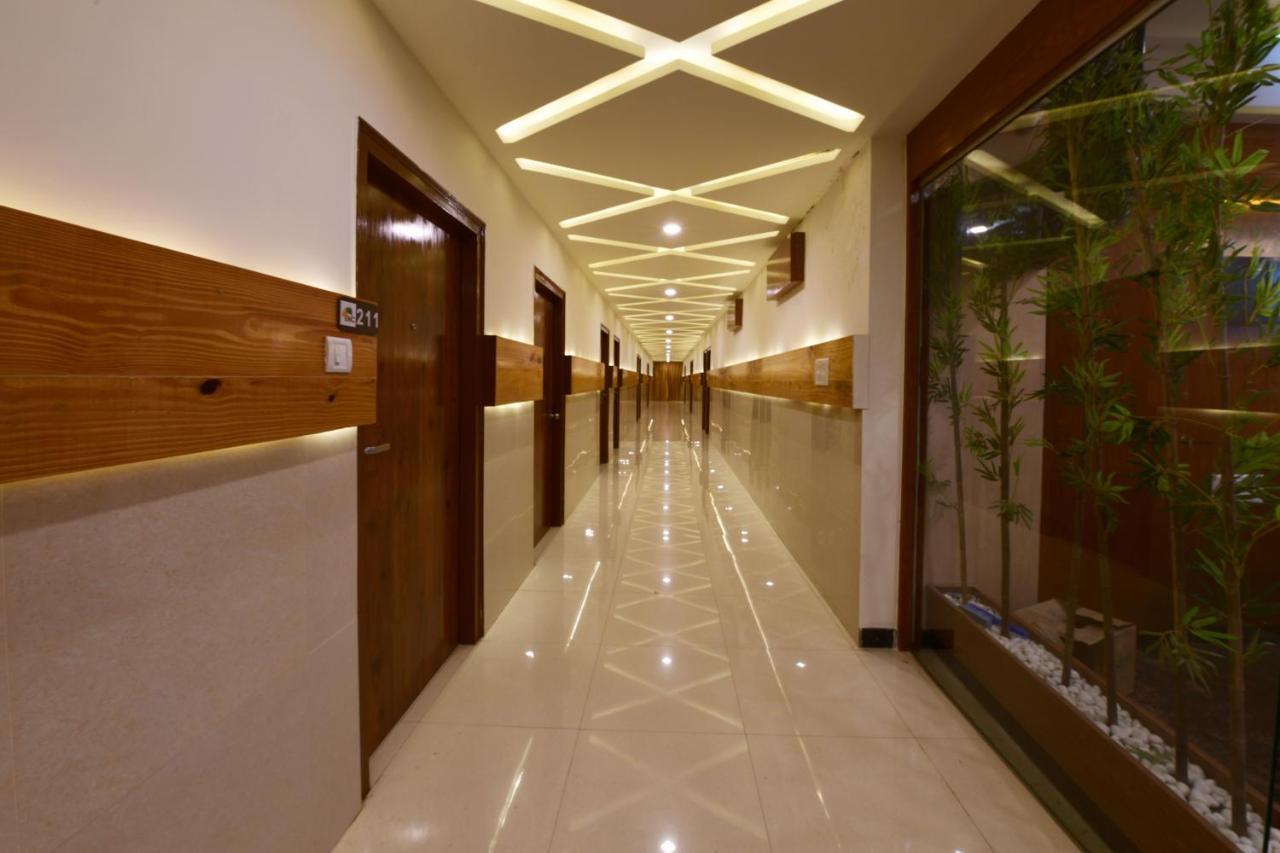 Hotel Bv Colours By Rivido, Begur Main Road Bangalore Dış mekan fotoğraf
