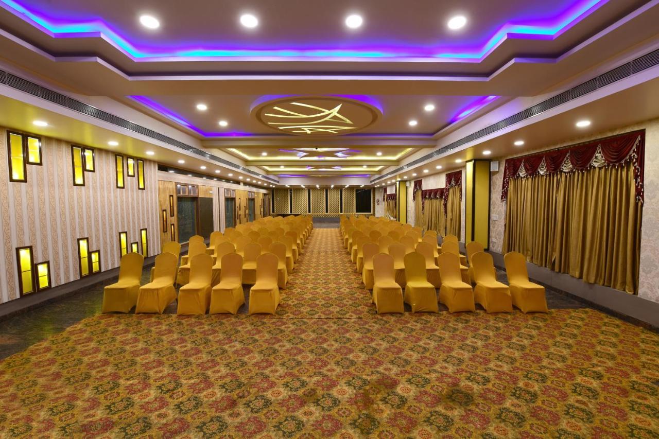 Hotel Bv Colours By Rivido, Begur Main Road Bangalore Dış mekan fotoğraf